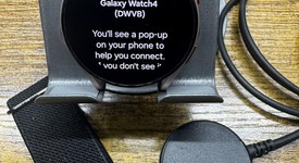 Good
													Samsung Galaxy Watch4 - Unlocked, Gold, 40mm, photo 4 of 5