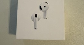 New
													Apple AirPods 4th Gen - Active Noise Cancellation, photo 1 of 4