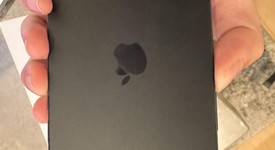 Mint
													Apple iPhone Air - Unlocked, Space Black, 256 GB, A3260, photo 4 of 12