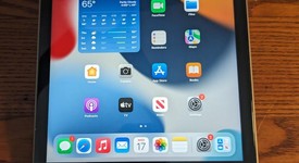 Good
													Apple iPad 5th Gen - Wi-Fi, Silver, 128 GB, A1822, photo 1 of 2