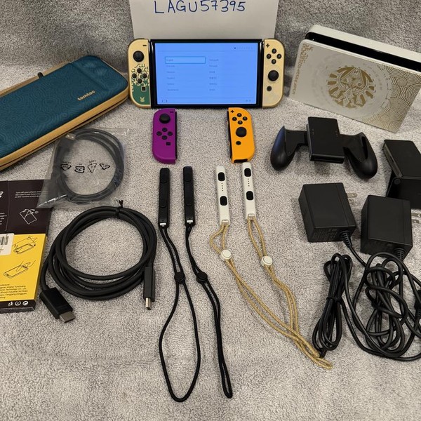 Nintendo Switch - OLED - 64 GB, White, The Legend of Zelda: Tears of the Kingdom Edition
