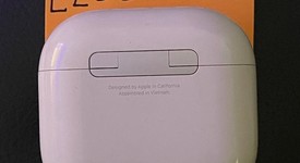 Used
													Apple AirPods 4th Gen - Active Noise Cancellation, photo 3 of 5