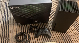 Mint
													Xbox Series X (2020) - Black, 1 TB, standard, photo 3 of 9