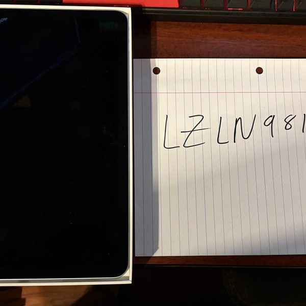 Apple iPad Air 11 inch (M2) 2024 - Wi-Fi, 128 GB, Blue, A2902