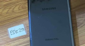 Good
													Samsung Galaxy S10e - Verizon, Black, 128 GB, 6 GB, SM-G970U, photo 2 of 2