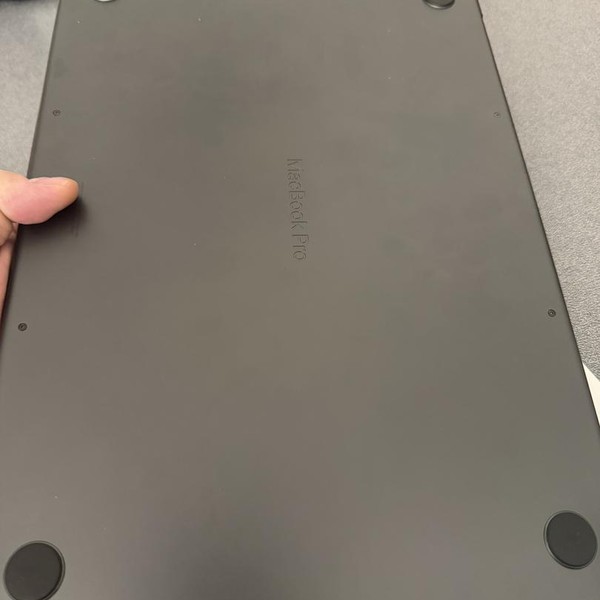 MacBook Pro 2024 - 16 inch - 512 GB, Space Black, 24 GB, Apple M4 Pro 14-core