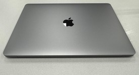 Good
													MacBook Pro 2020 - 13" - Apple M1, Gray, 256 GB, 8 GB, photo 3 of 9