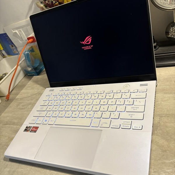 Asus ROG Zephyrus G14 (2022) GA402 - 1 TB, White, 32 GB, AMD Ryzen 9, QHD+ Plus