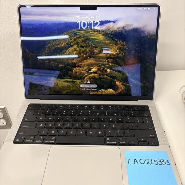 MacBook Pro Late 2023 (M3) - 14 inch - 512 GB, Silver, 18 GB, Apple M3 Pro 11-core, 14-core GPU