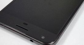 Mint
													Google Pixel - Unlocked, Silver, 128 GB, 4 GB, Google Edition, photo 1 of 5