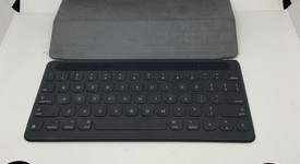 Used
													Apple Magic Keyboard for iPad Pro - Black, photo 1 of 9