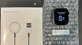 Mint
													Apple Watch SE 3rd Gen 44mm - Midnight, A3325 - GPS, photo 1 of 6