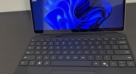 Good
													Microsoft Surface Pro 11 - Platinum, 1 TB, 16 GB, photo 1 of 6