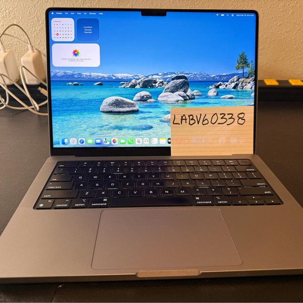 MacBook Pro 2021 - 14 inch - 1 TB, Gray, 32 GB, Apple M1 Pro 10-core
