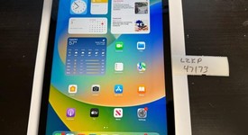 Mint
													Apple iPad 10th Gen - Unlocked, Silver, 64 GB, A2757, photo 1 of 6