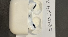 Used
													Apple AirPods Pro 1st Gen - MagSafe Case, photo 1 of 3