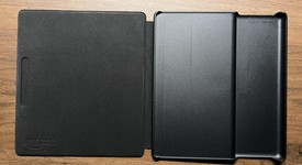 Mint
													Amazon Kindle Oasis 10th Gen - Gray, 8 GB, WiFi Only, photo 5 of 7