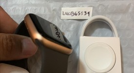 Mint
													Apple Watch Series 5 40mm - Gold, A2092 - GPS, Aluminum, photo 3 of 8