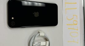 Mint
													Apple iPhone SE 3rd Gen 2022 - Unlocked, Midnight, 64 GB, A2595, photo 2 of 7