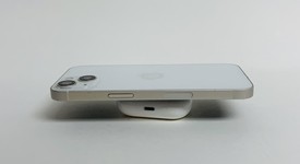Good
													Apple iPhone 13 - Unlocked, Starlight, 128 GB, A2482, photo 4 of 9