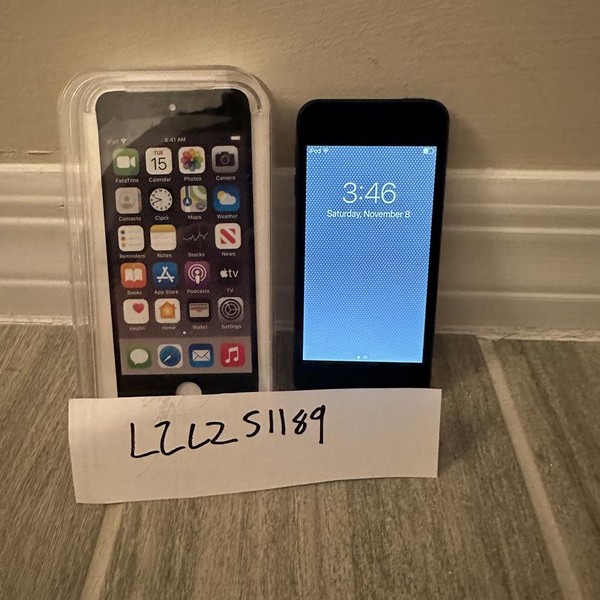 Apple iPod Touch 7th Gen - Wi-Fi, Gray, 32 GB