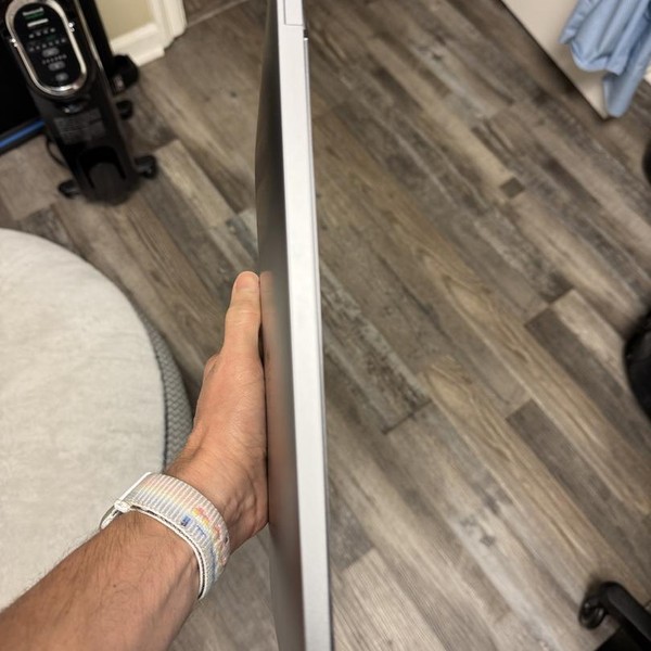 MacBook Pro 2017 (No Touch Bar) - 13 inch - 128 GB, Gray, 8 GB, Intel Core i5