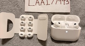 Used
													Apple AirPods Pro 3, photo 2 of 6
