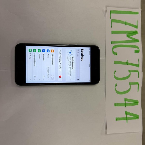 Apple iPhone SE 3rd Gen 2022 - Unlocked, 64 GB, Midnight, A2595