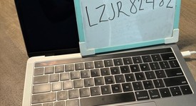 Good
													MacBook Pro 2018 (With Touch Bar) - 13" - I5, Gray, 512 GB, 8 GB, photo 5 of 10