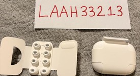 Used
													Apple AirPods Pro 3, photo 1 of 6