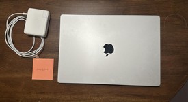 Good
													MacBook Pro Late 2023 (M3) - 16" - Apple M3 Pro 12-core, Silver, 512 GB, 18 GB, 18-core GPU, photo 2 of 10