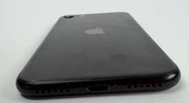 Good
													Apple iPhone SE 2nd Gen 2020 - Unlocked, Black, 128 GB, A2275, photo 4 of 8