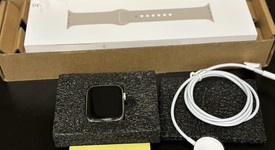 Mint
													Apple Watch Series 9 45mm - Starlight, A2980 - GPS, Aluminum, photo 1 of 7
