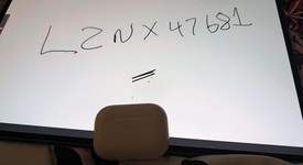 Used
													Apple AirPods Pro 2 - USB-C, photo 3 of 6