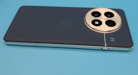 Mint
													OnePlus 13 - Unlocked, Midnight Ocean, 512 GB, 16 GB, photo 5 of 9