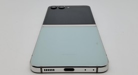 Fair
													Samsung Galaxy Z Flip5 - AT&T, Green, 512 GB, 8 GB, SM-F731U, photo 5 of 8