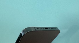 Good
													Apple iPhone 13 Pro Max - Cricket, Graphite, 128 GB, A2484, photo 6 of 6