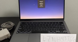 Good
													MacBook Air 2022 - 13" - Apple M2, Silver, 256 GB, 8 GB, photo 1 of 7