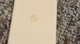 Mint
													Google Pixel 8 - Unlocked, Rose, 128 GB, 8 GB, G9BQD, Sub-6 5G, photo 1 of 13