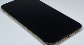 Good
													Apple iPhone Xs Max - AT&T, Gold, 64 GB, A1921, photo 4 of 6