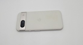 Mint
													Google Pixel 8a - Unlocked, Porcelain, 128 GB, 8 GB, GKV4X, Sub-6 5G, photo 4 of 7