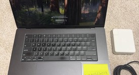 Mint
													MacBook Pro Late 2023 (M3) - 16" - Apple M3 Max 16-core, Black, 1 TB, 48 GB, 40-core GPU, photo 5 of 12