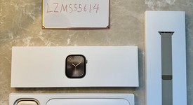 Mint
													Apple Watch Series 10 46mm - Unlocked, Gold, A3003 - Cellular, Titanium, photo 3 of 9