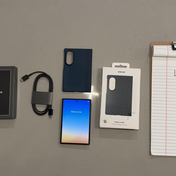 Samsung Galaxy Z Fold8 - Unlocked, 256 GB, Graphite, 12 GB, SM-F971U1