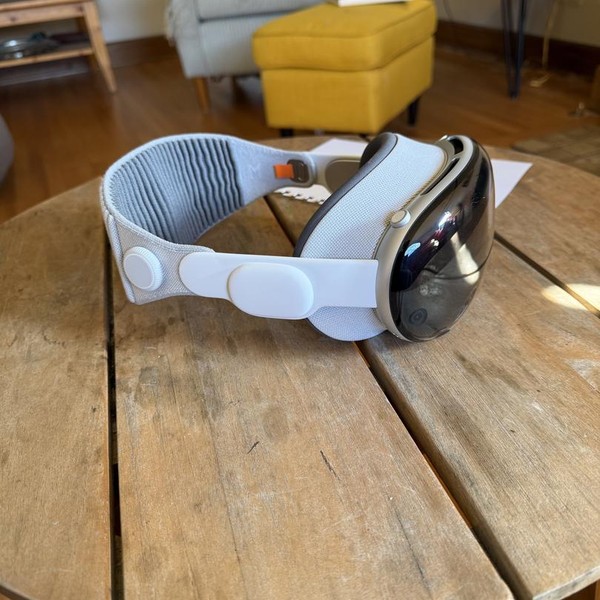 Apple Vision Pro - 256 GB