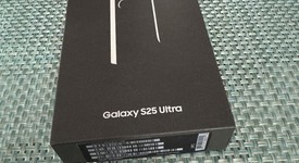 New
													Samsung Galaxy S25 Ultra - Unlocked, Whitesilver, 1 TB, 12 GB, SM-S938U1, photo 1 of 3