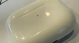 Used
													Apple AirPods Pro 1st Gen - Wireless Case, photo 5 of 8