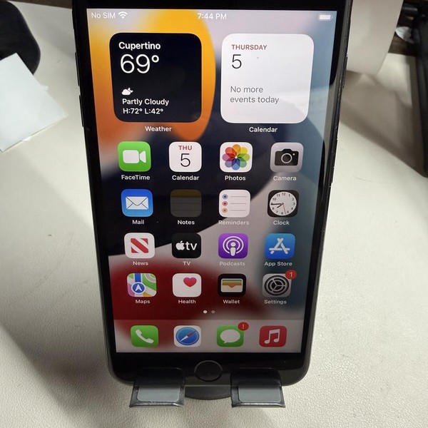 Apple iPhone 7 Plus - Unlocked, 128 GB, Jet Black, A1661