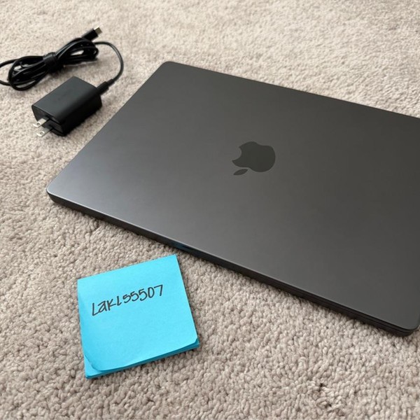 MacBook Pro 2024 - 14 inch - 512 GB, Space Black, 16 GB, Apple M4