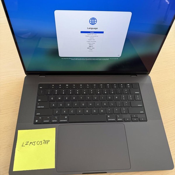 MacBook Pro Late 2023 (M3) - 16 inch - Apple M3 Pro 12-core, Black, 512 GB, 36 GB, 18-core GPU